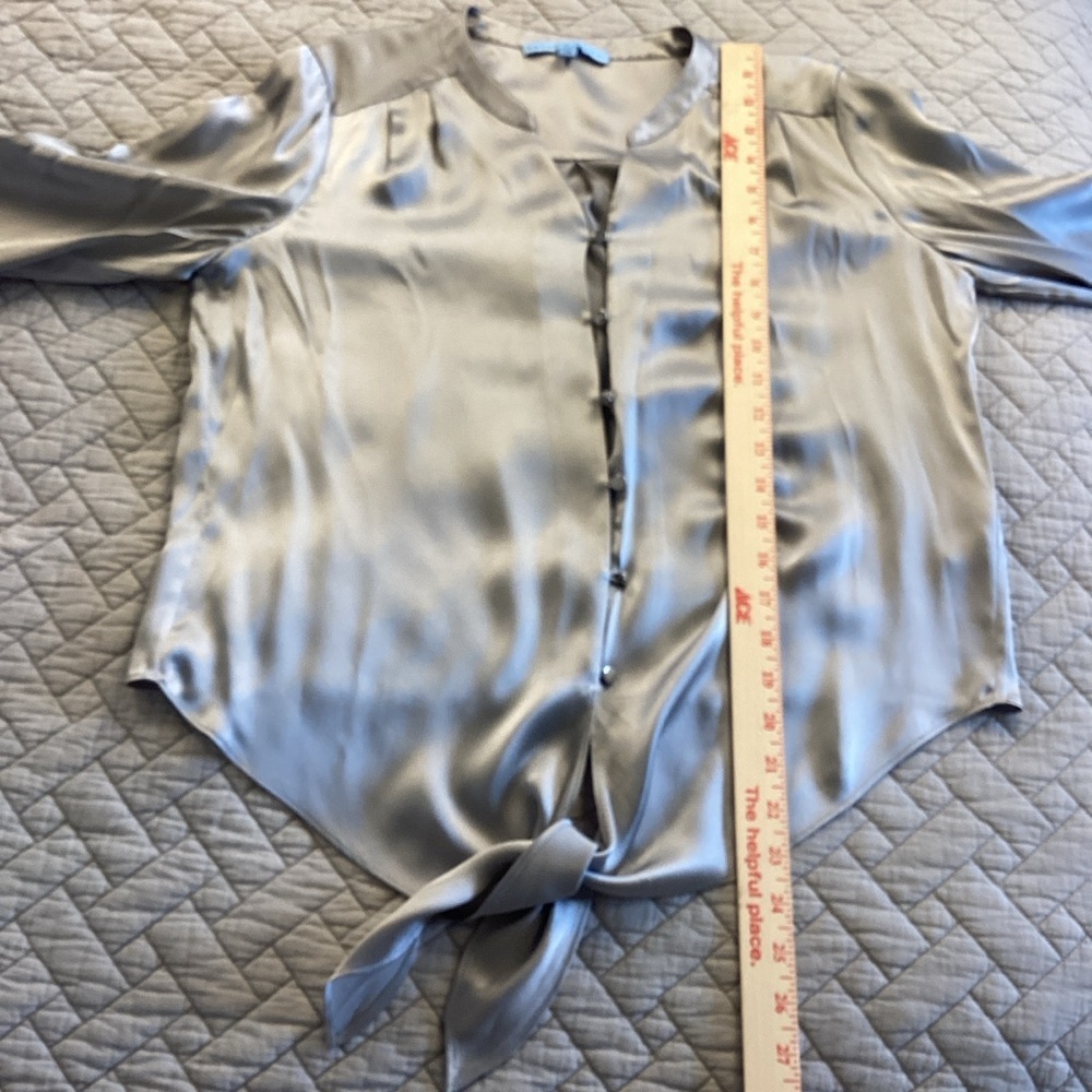 ANTONIO MELANI 100% Silk Shimmering Silver Tie Front Blouse Sz XS - Picture 8 of 12